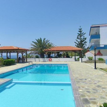 Cypriana Apartments Makrýgialos Esterno foto