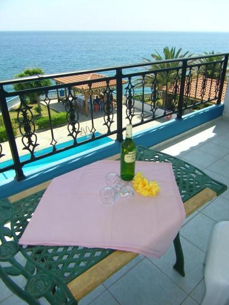 Cypriana Apartments Makrýgialos Esterno foto
